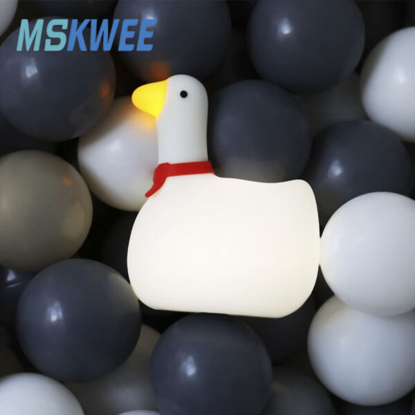 Custom Silicone Goose Nursery Lamp for Baby Toddler Rechargeable Animal Night Light for Boys Girls with Timer for Kids Bedroom